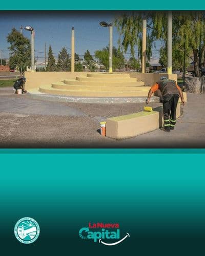 Imagen del carrusel que muestra la noticia o novedad LA MUNICIPALIDAD DE RAWSON REALIZA TRABAJOS DE MANTENIMIENTO EN LA PLAZA DEL BARRIO 490 VIVIENDAS NORTE