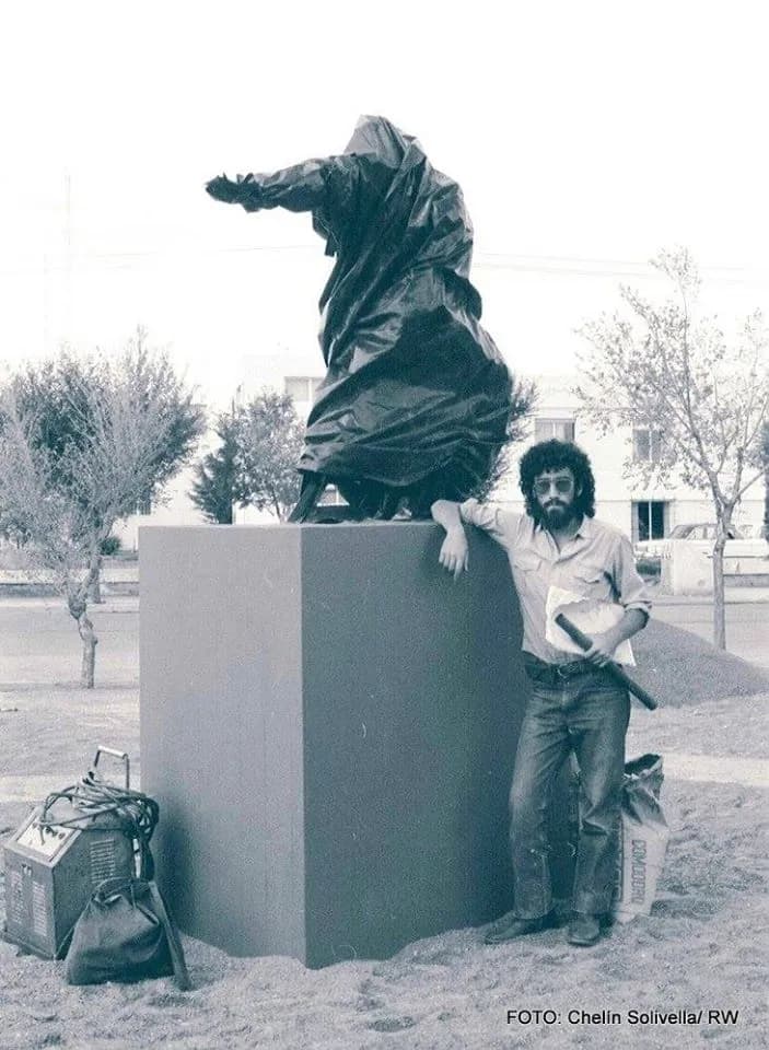 Monumento a los caídos en Malvinas - Imagen 1
